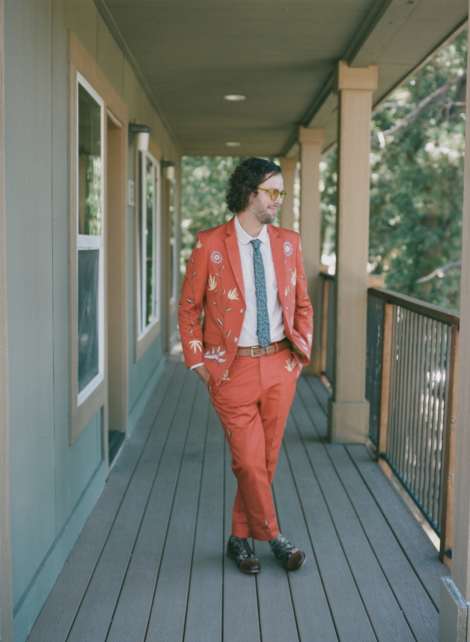 sidney suit jacket in daffodil picante